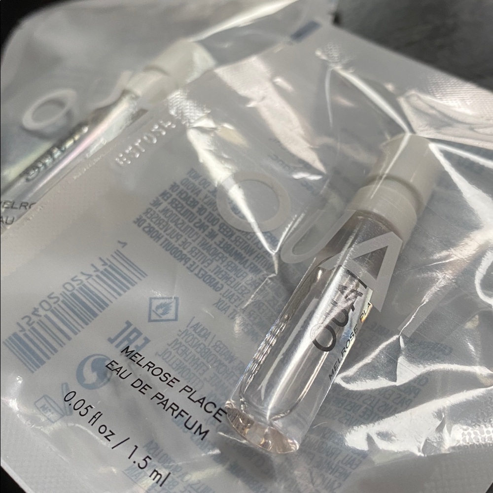 2 Pc OUAI Melrose Place Samples - Picture 3 of 3